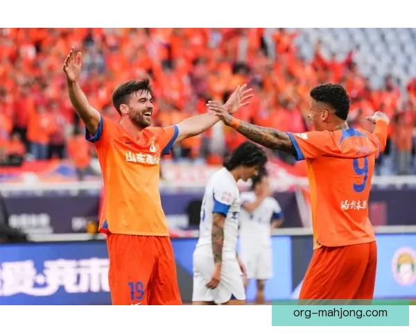上海海港连续称霸中超联赛 武磊荣膺金靴再创辉煌